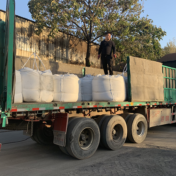 發(fā)往濟南南郊污水處理廠33噸煤質(zhì)柱狀活性炭